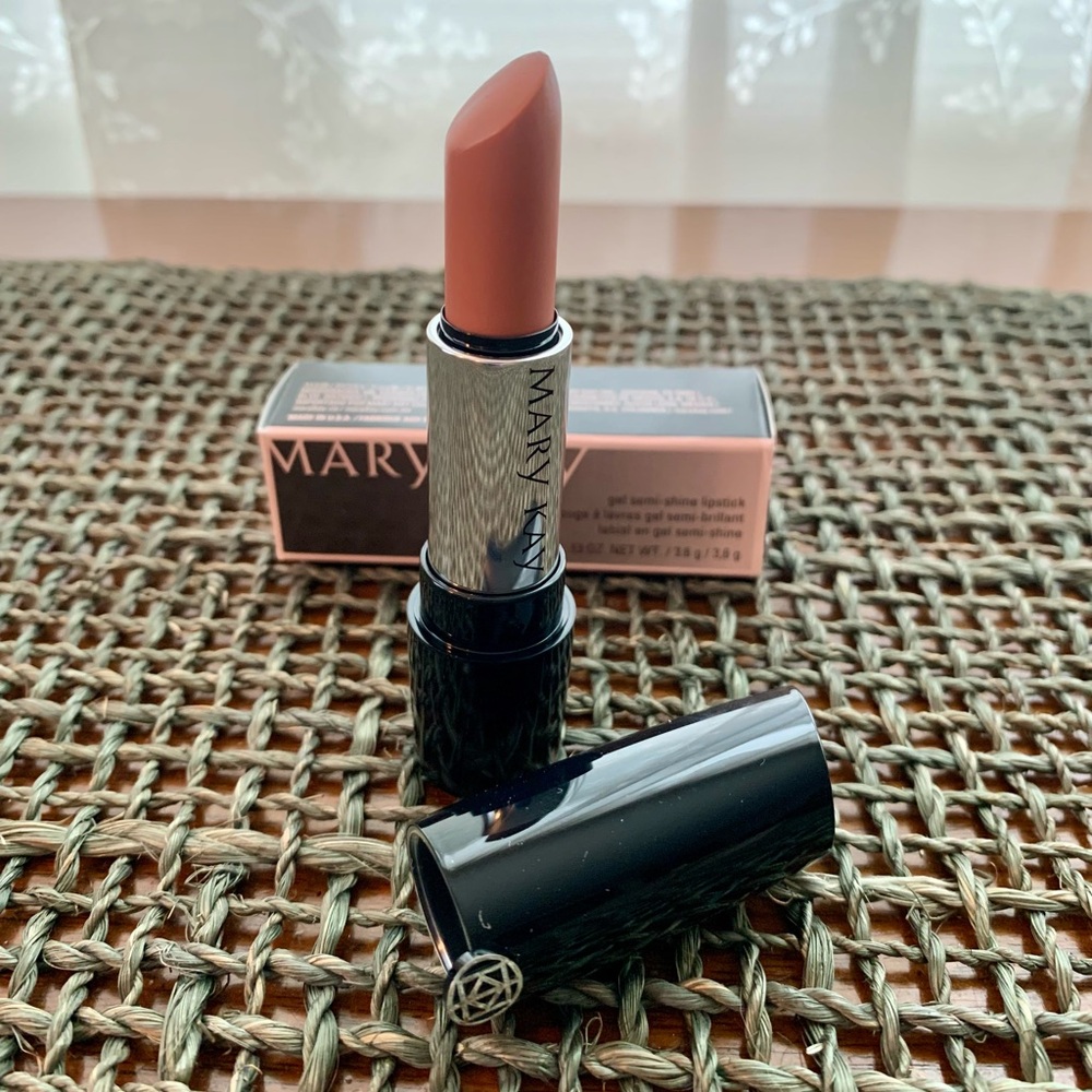 Mary Kay NIP Naturally Buff Nude Gel Semi Shine Lipstick